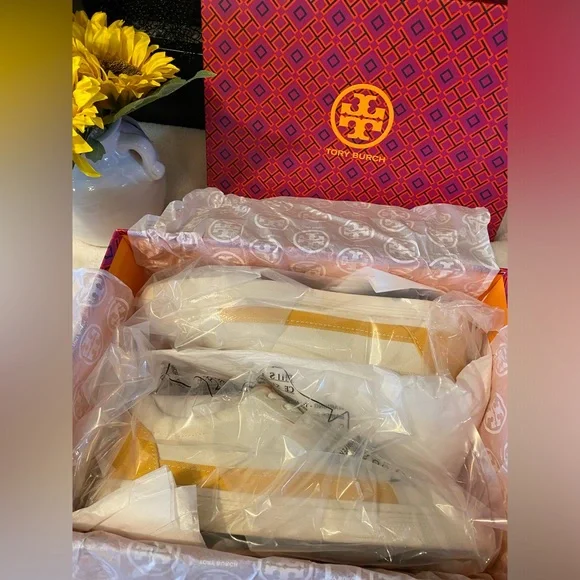 ✨NIB✨TORY BURCH CANVAS COURT SNEAKERS - Picture 6 of 7